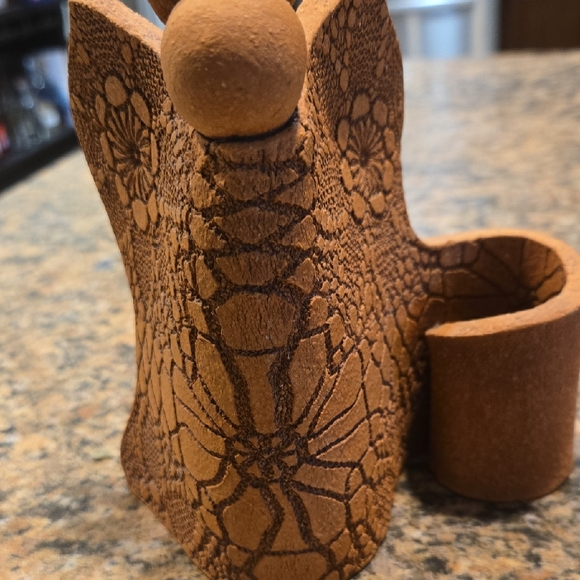 Rustic Brown Ceramic Holder - Picture 5 of 5